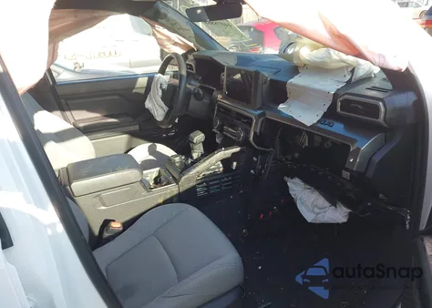 2025 Toyota Tacoma Sr5 z USA, uszkodzony, nr VIN 3TMLB5JN0SM138135